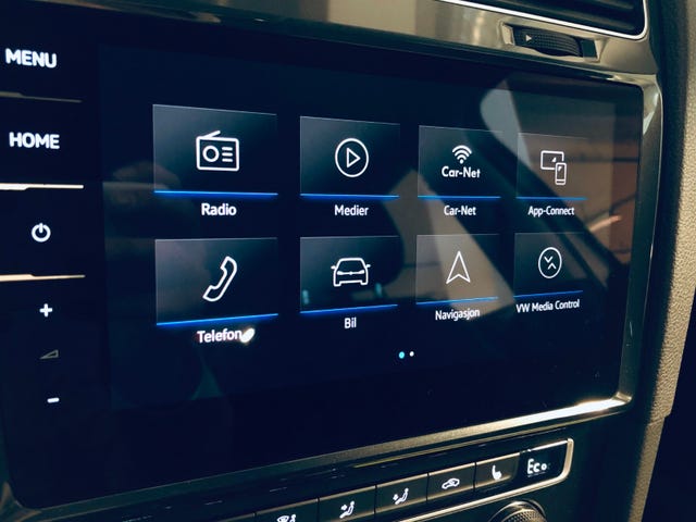 2019 VOLKSWAGEN GOLF - 24
