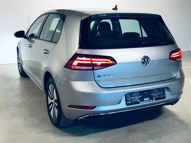 2019 VOLKSWAGEN GOLF - 9