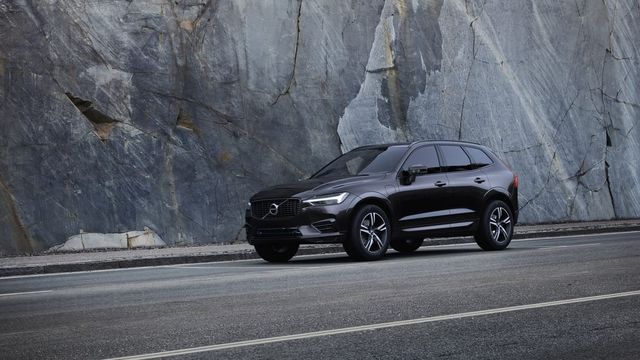 2021 VOLVO XC60 - 12