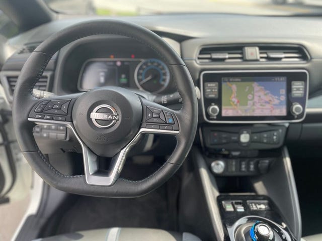 SJNFAAZE1U0166311 2022 NISSAN LEAF-4