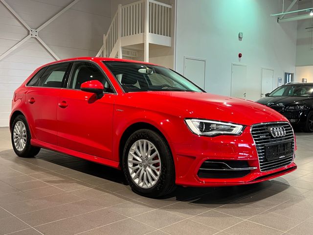 WAUZZZ8V9FA114189 2015 AUDI A3-4