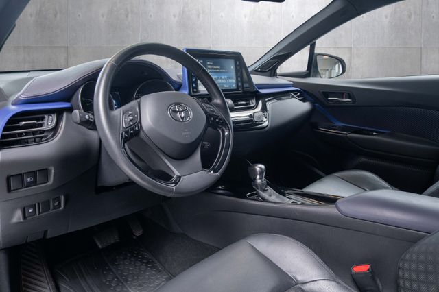 2017 TOYOTA C-HR - 11