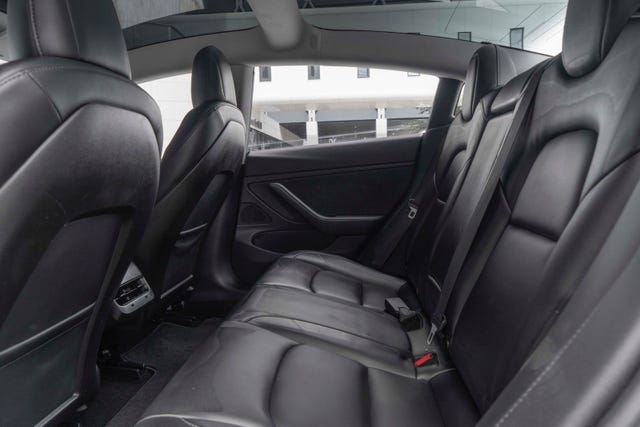 2019 TESLA MODEL 3 - 11