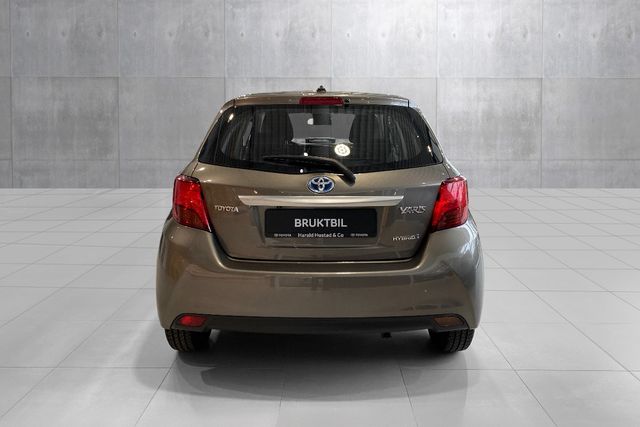 VNKKD3D310A212359 2016 TOYOTA YARIS-3