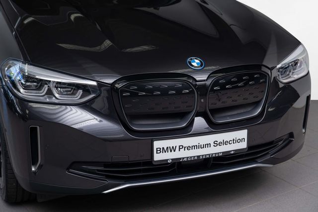 2021 BMW IX3 - 4