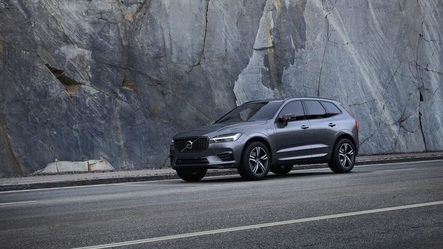 2021 VOLVO XC60 - 12