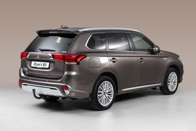 2020 MITSUBISHI OUTLANDER - 7