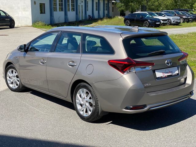 2015 TOYOTA AURIS - 11