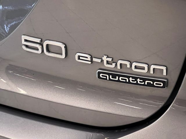 2022 AUDI Q4 E-TRON - 44