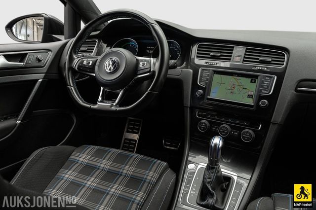 2016 VOLKSWAGEN GOLF - 26