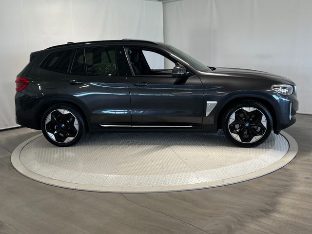 2021 BMW IX3 - 14