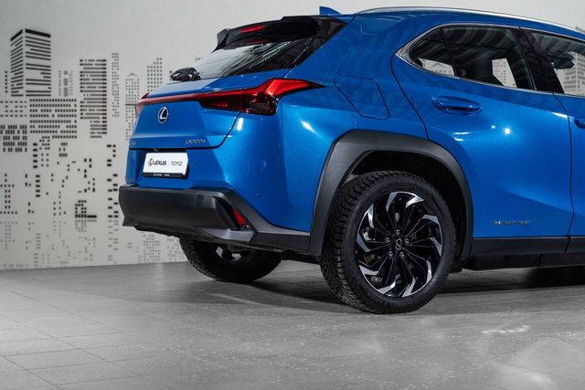 2021 LEXUS UX - 9