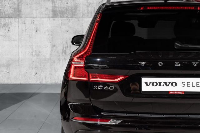 2021 VOLVO XC60 - 6