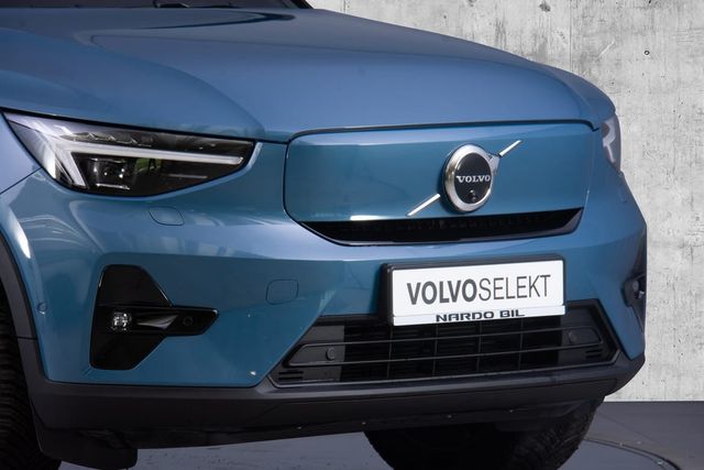 2024 VOLVO C40 - 2