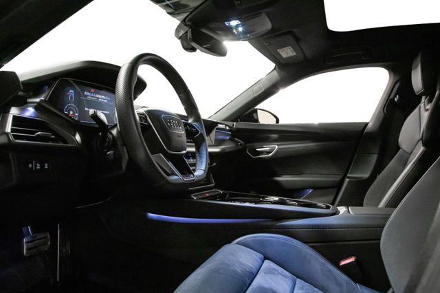 2022 AUDI E-TRON GT RS - 34