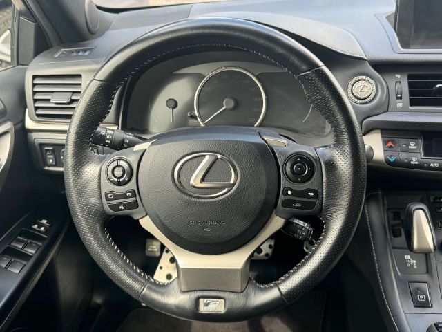 2016 LEXUS CT200H - 16