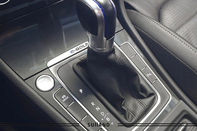 2018 VOLKSWAGEN GOLF - 25