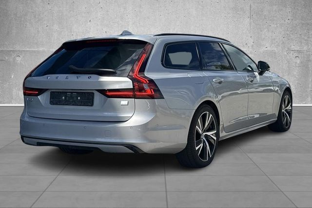 2023 VOLVO V90 - 3