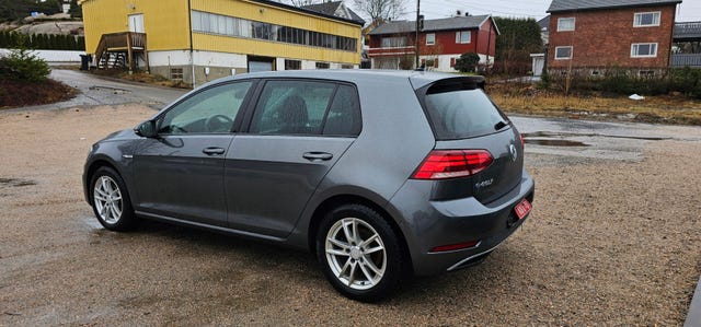 WVWZZZAUZJ8907038 2018 VOLKSWAGEN GOLF-4