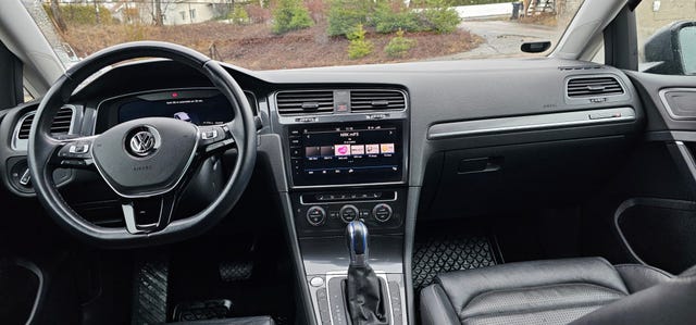 2018 VOLKSWAGEN GOLF - 29