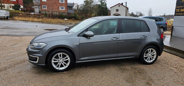 WVWZZZAUZJ8907038 2018 VOLKSWAGEN GOLF-3