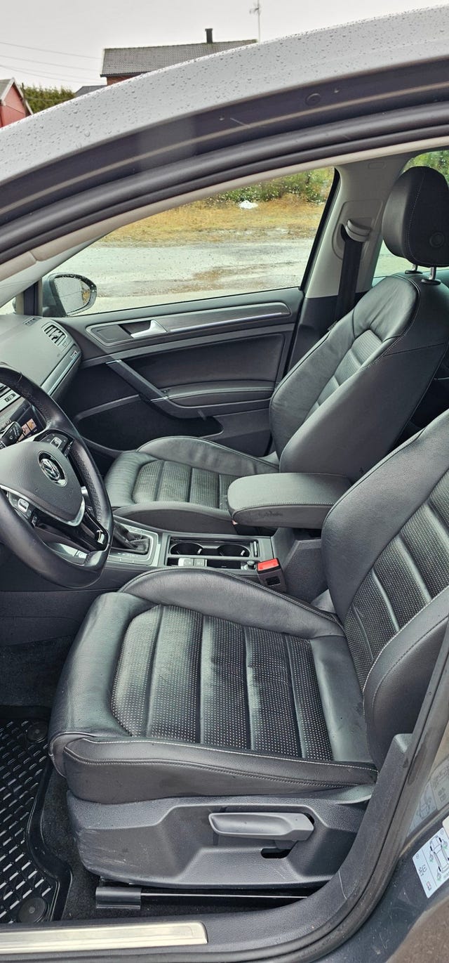 2018 VOLKSWAGEN GOLF - 26