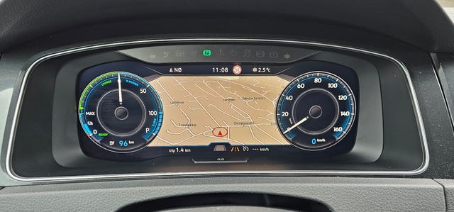 2018 VOLKSWAGEN GOLF - 18
