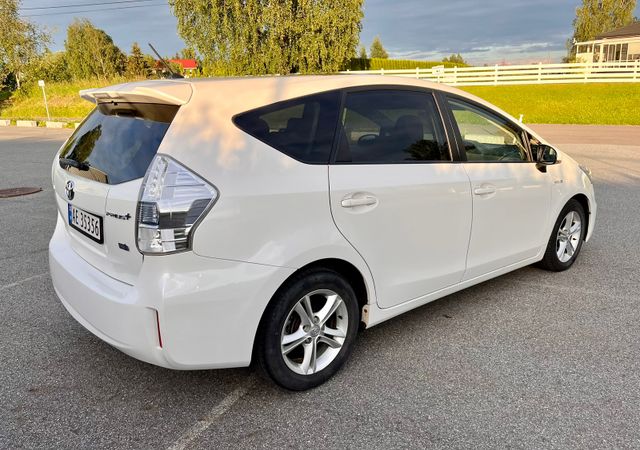 2012 TOYOTA PRIUS+ SEVEN - 12