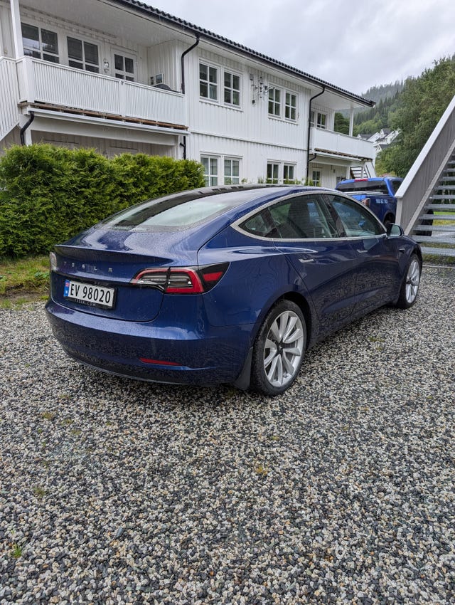 5YJ3E7EB7KF382758 2019 TESLA MODEL 3-3
