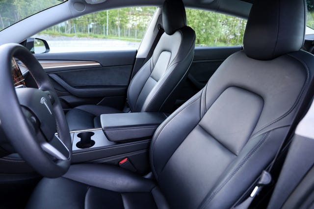 5YJ3E7EBXMF966316 2021 TESLA MODEL 3-5
