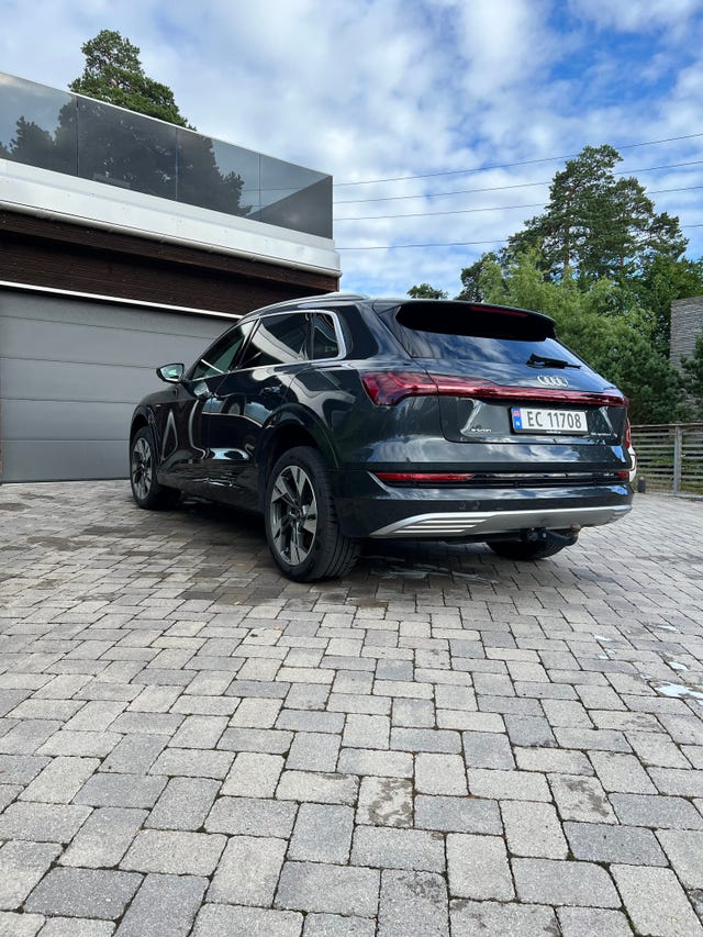 WAUZZZGE3MB013948 2021 AUDI E-TRON-2