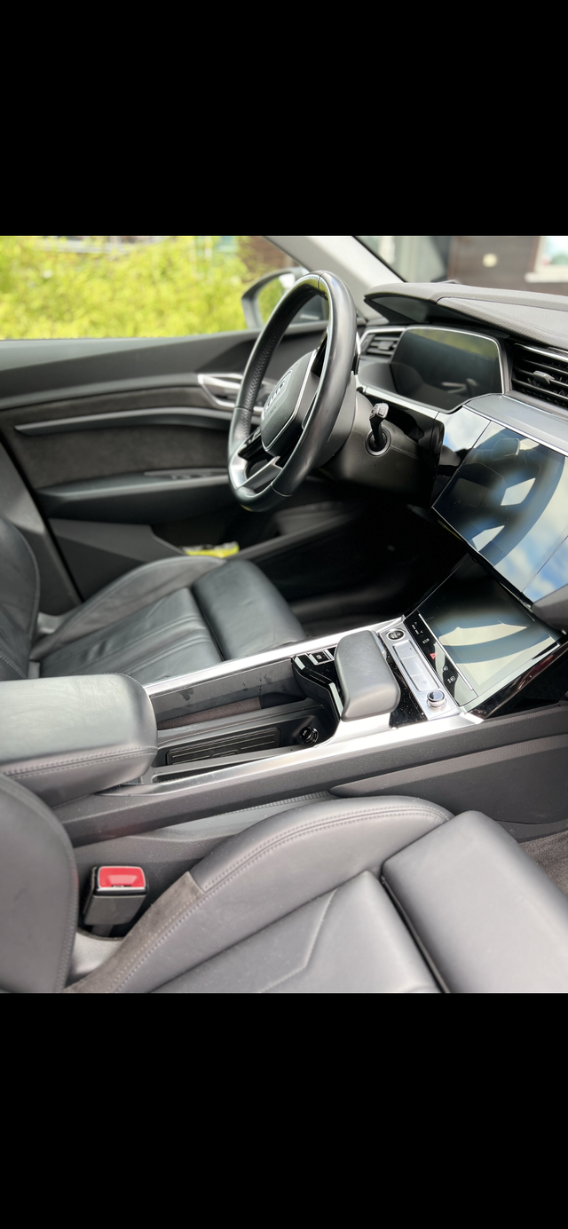 2021 AUDI E-TRON - 9