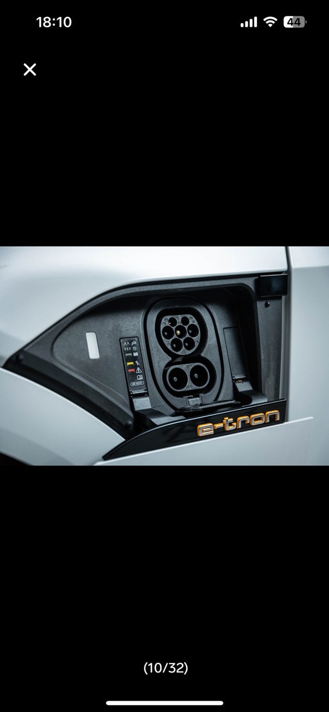 WAUZZZGE9LB009014 2020 AUDI E-TRON-5