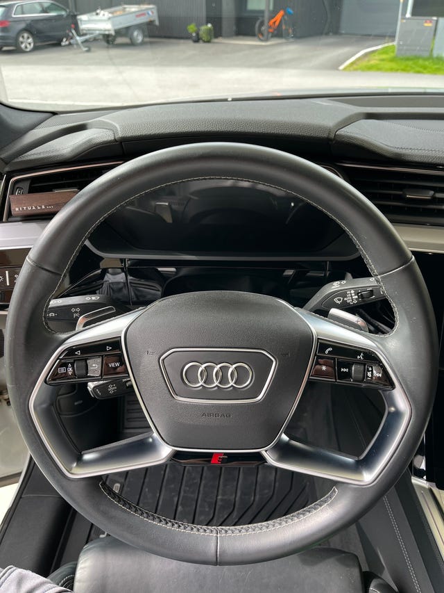 2020 AUDI E-TRON - 28