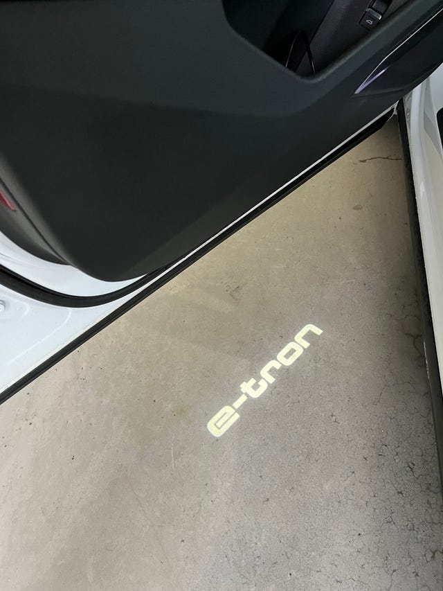 2020 AUDI E-TRON - 15
