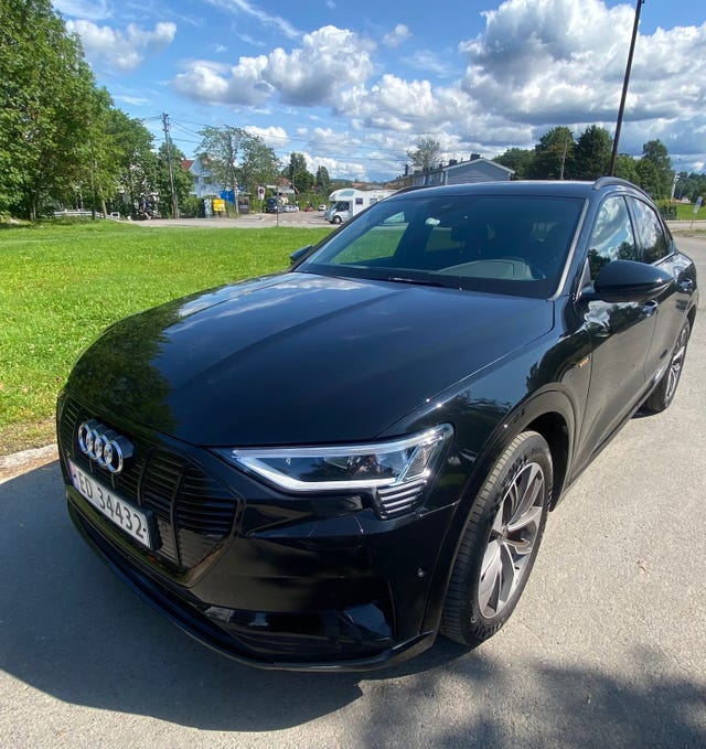 WAUZZZGE8MB035587 2021 AUDI E-TRON-0