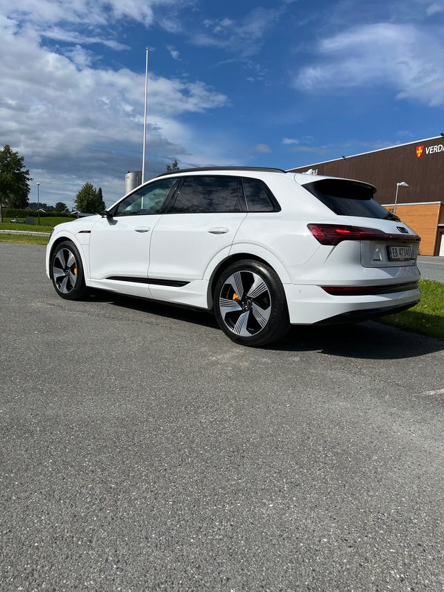 2020 AUDI E-TRON - 37