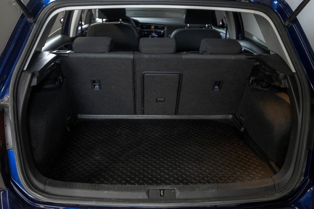 WVWZZZAUZJW901324 2018 VOLKSWAGEN GOLF-5