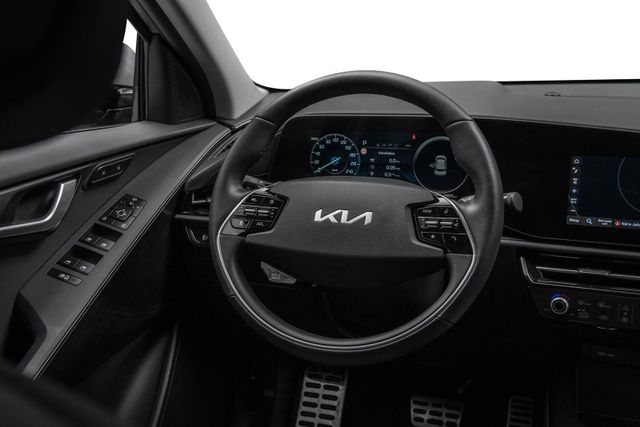 2023 KIA NIRO - 17