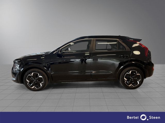 KNACR811FP5013086 2023 KIA NIRO-1