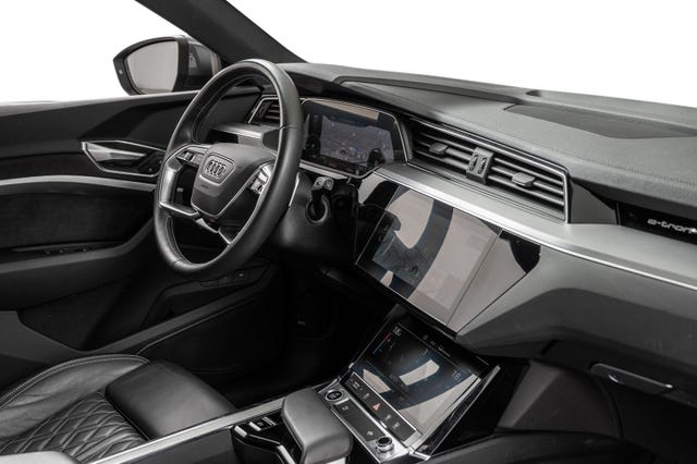 2021 AUDI E-TRON - 10