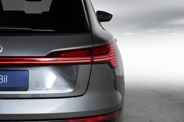 2021 AUDI E-TRON - 8