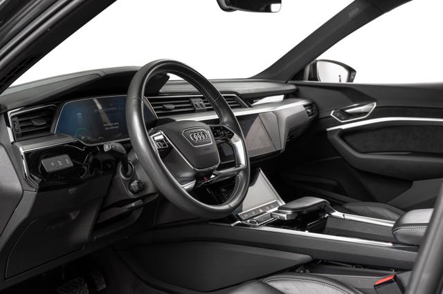 2021 AUDI E-TRON - 9