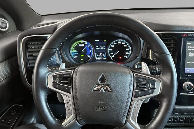 2020 MITSUBISHI OUTLANDER - 11