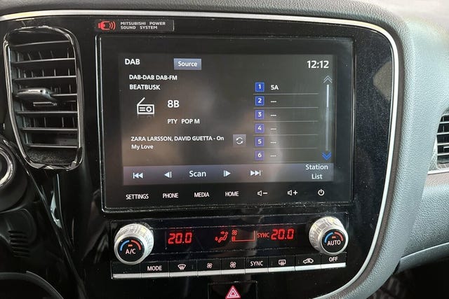 2020 MITSUBISHI OUTLANDER - 13