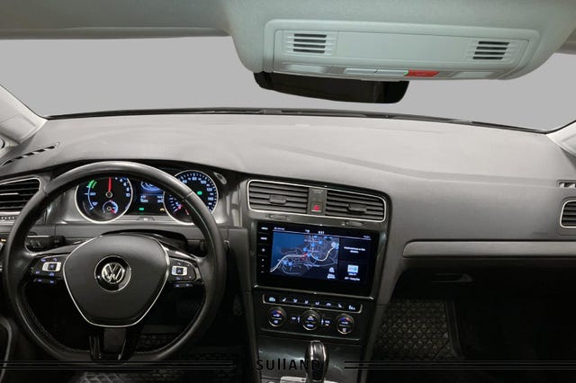 WVWZZZAUZJ8900884 2018 VOLKSWAGEN GOLF-2