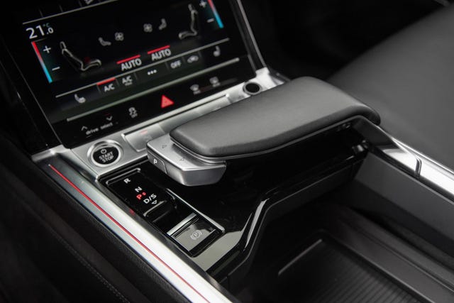 2021 AUDI E-TRON - 30