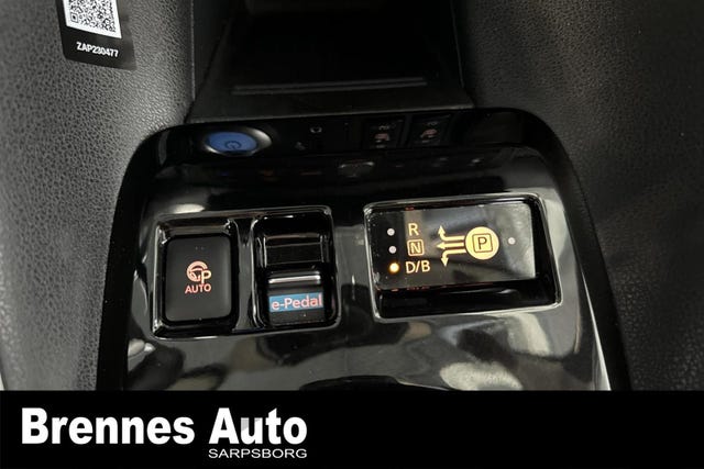 2018 NISSAN LEAF - 18