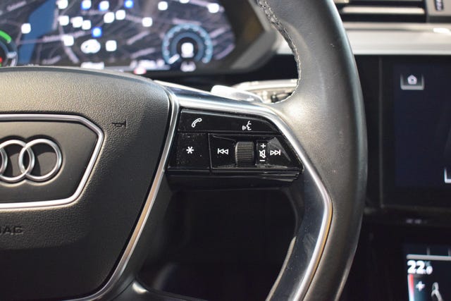 2021 AUDI E-TRON - 13