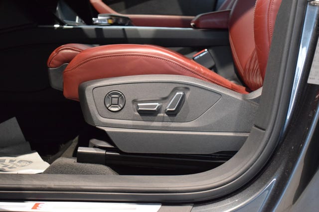 WAUZZZGE2MB032457 2021 AUDI E-TRON-5